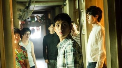 Strangers From Hell 1.Sezon 8.Bölüm izle