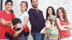 İki Aile 1.Bölüm izle