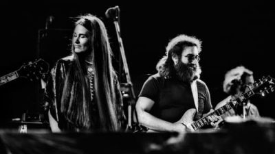 Long Strange Trip 1.Sezon 2.Bölüm izle